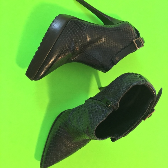 Burberry Blue Python Platform Ankle Boots, 39 - Picture 3 of 8